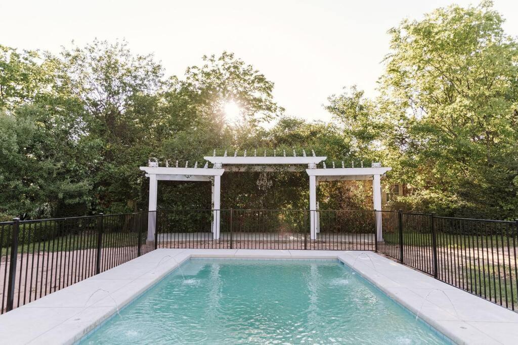 Luxury Historic House In Downtown Mckinney McKinney Exterior foto